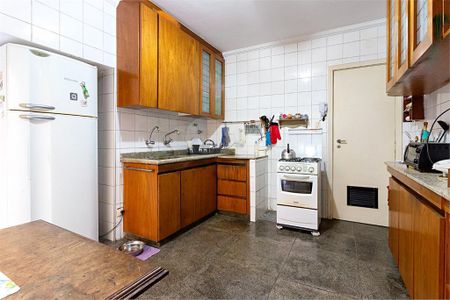 Casa à venda com 226m², 3 quartos e 2 vagas