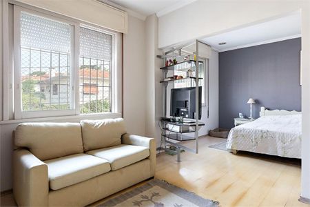 Casa à venda com 226m², 3 quartos e 2 vagas