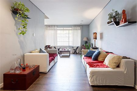 Casa à venda com 226m², 3 quartos e 2 vagas