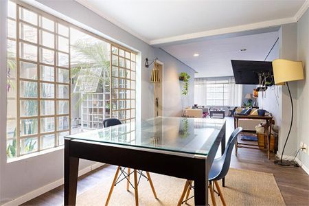 Casa à venda com 226m², 3 quartos e 2 vagas