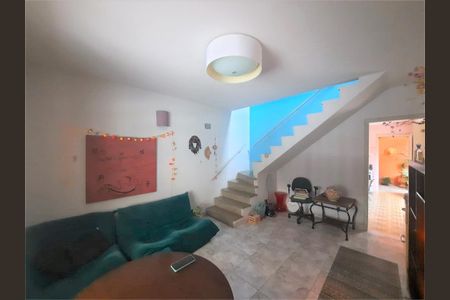 Casa à venda com 170m², 3 quartos e 1 vaga