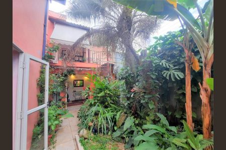 Casa à venda com 170m², 3 quartos e 1 vaga