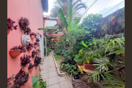 Casa à venda com 170m², 3 quartos e 1 vaga