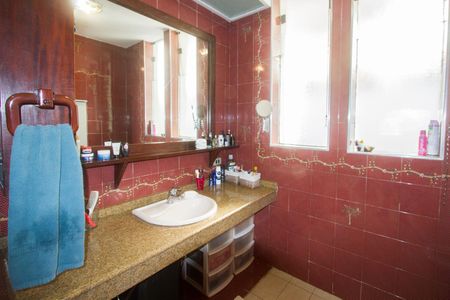 Casa à venda com 500m², 6 quartos e 5 vagasBanheiro da Suíte