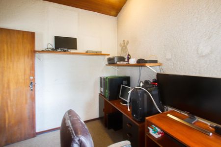 Casa à venda com 500m², 6 quartos e 5 vagasQuarto 2