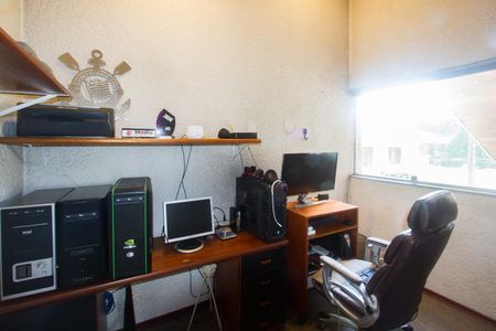 Casa à venda com 500m², 6 quartos e 5 vagasQuarto 2