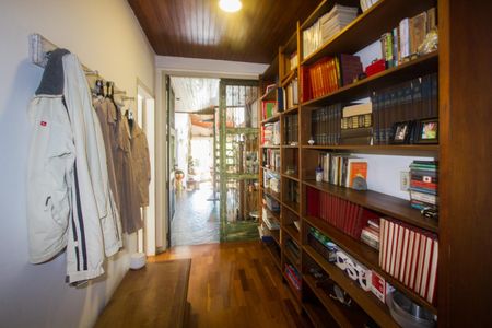 Casa à venda com 500m², 6 quartos e 5 vagasQuarto 2