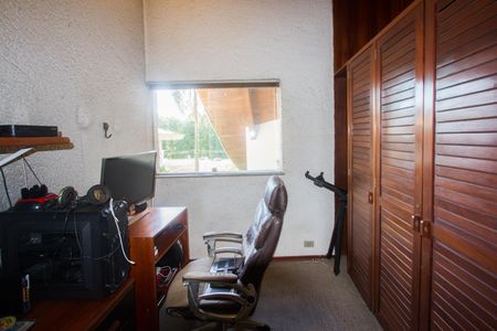 Casa à venda com 500m², 6 quartos e 5 vagasQuarto 2