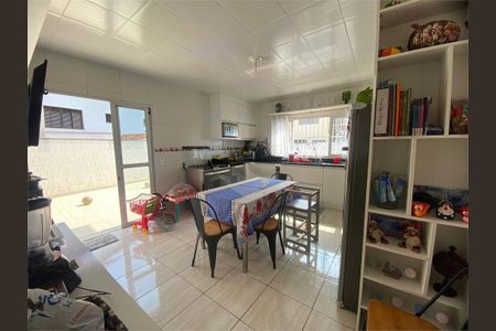 Casa à venda com 262m², 3 quartos e 5 vagas