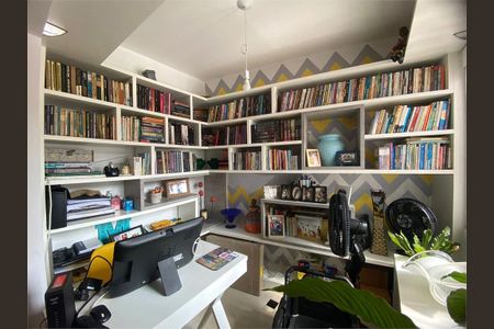 Casa à venda com 262m², 3 quartos e 5 vagas