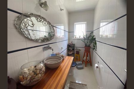 Casa à venda com 262m², 3 quartos e 5 vagas