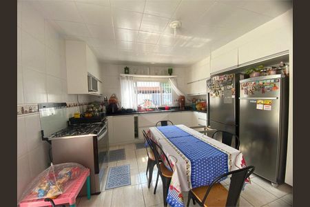 Casa à venda com 262m², 3 quartos e 5 vagas