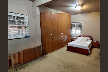 Casa à venda com 3 quartos, 270m² em Vila Monumento, São Paulo