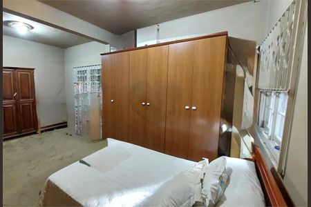 Casa à venda com 3 quartos, 270m² em Vila Monumento, São Paulo