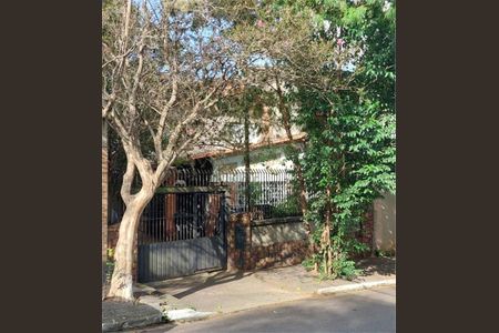 Casa à venda com 3 quartos, 270m² em Vila Monumento, São Paulo