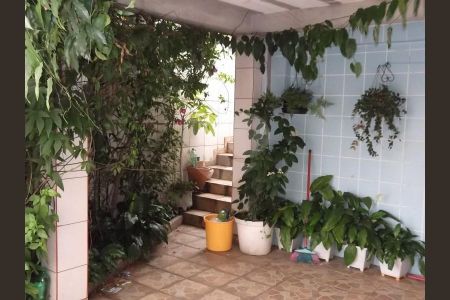 Casa à venda com 155m², 3 quartos e 4 vagas