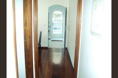 Casa à venda com 196m², 3 quartos e 3 vagas