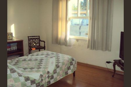 Casa à venda com 196m², 3 quartos e 3 vagas