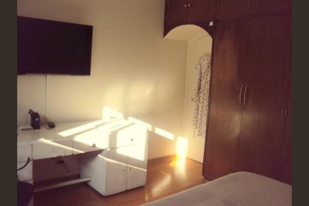 Casa à venda com 196m², 3 quartos e 3 vagas