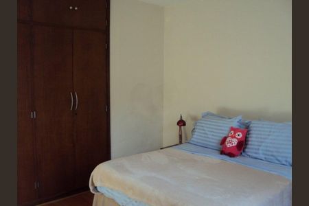 Casa à venda com 196m², 3 quartos e 3 vagas