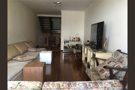 Casa à venda com 165m², 4 quartos e 4 vagas