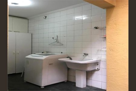Casa à venda com 165m², 4 quartos e 4 vagas