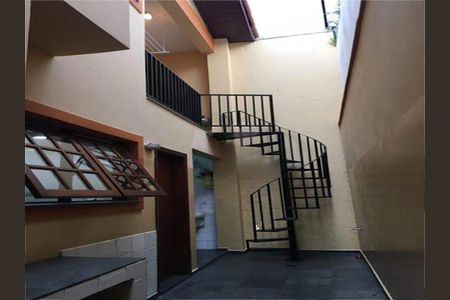 Casa à venda com 165m², 4 quartos e 4 vagas