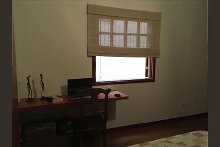 Casa à venda com 165m², 4 quartos e 4 vagas