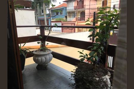 Casa à venda com 165m², 4 quartos e 4 vagas