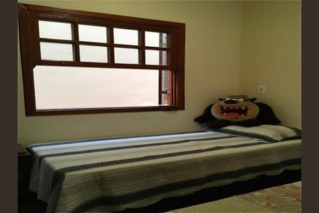 Casa à venda com 165m², 4 quartos e 4 vagas