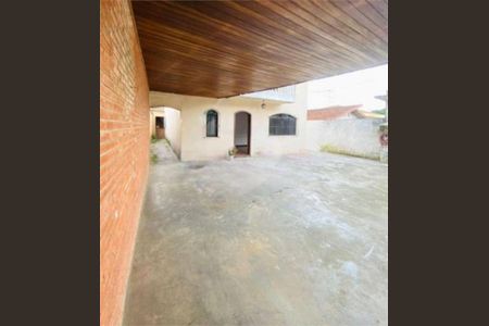 Casa à venda com 110m², 4 quartos e 4 vagas