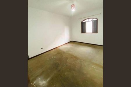 Casa à venda com 110m², 4 quartos e 4 vagas