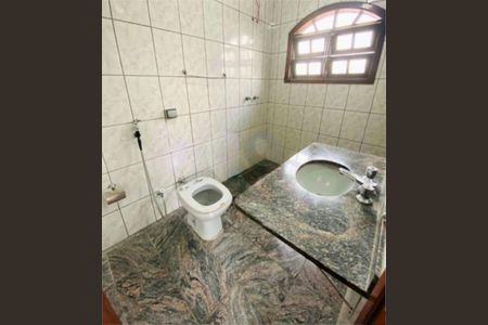Casa à venda com 110m², 4 quartos e 4 vagas