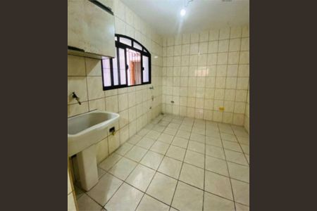 Casa à venda com 110m², 4 quartos e 4 vagas