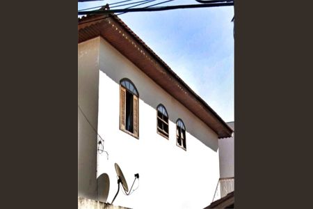 Casa à venda com 110m², 4 quartos e 4 vagas