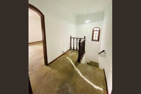 Casa à venda com 110m², 4 quartos e 4 vagas