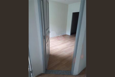 Casa à venda com 250m², 4 quartos e sem vaga