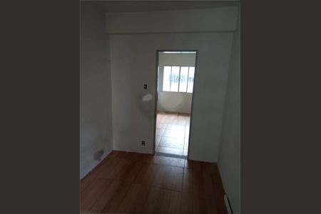 Casa à venda com 250m², 4 quartos e sem vaga