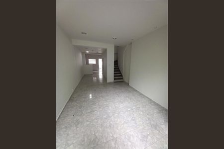 Casa à venda com 250m², 4 quartos e sem vaga