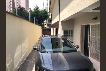 Casa à venda com 113m², 3 quartos e 6 vagas