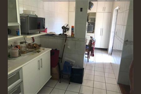 Casa à venda com 113m², 3 quartos e 6 vagas