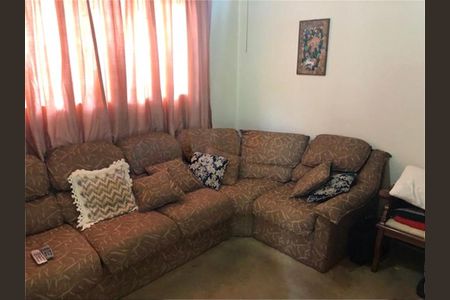 Casa à venda com 113m², 3 quartos e 6 vagas