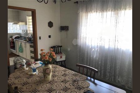 Casa à venda com 113m², 3 quartos e 6 vagas