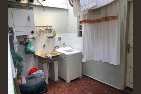 Casa à venda com 113m², 3 quartos e 6 vagas