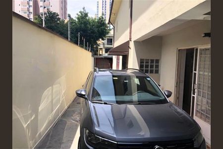 Casa à venda com 113m², 3 quartos e 6 vagas