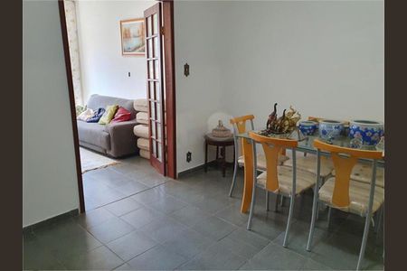 Casa à venda com 180m², 3 quartos e 2 vagas