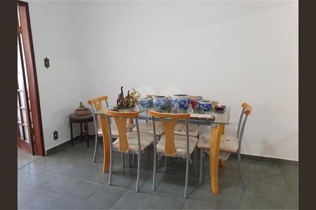 Casa à venda com 180m², 3 quartos e 2 vagas