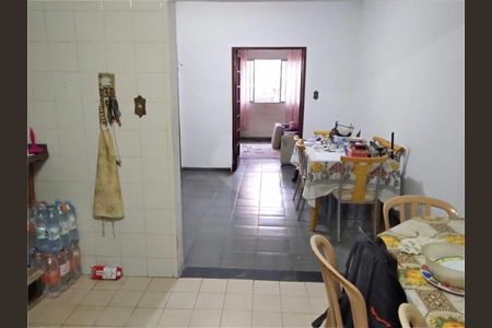 Casa à venda com 180m², 3 quartos e 2 vagas