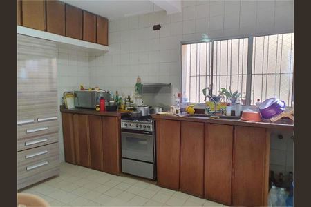 Casa à venda com 180m², 3 quartos e 2 vagas