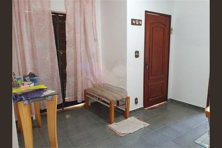 Casa à venda com 180m², 3 quartos e 2 vagas